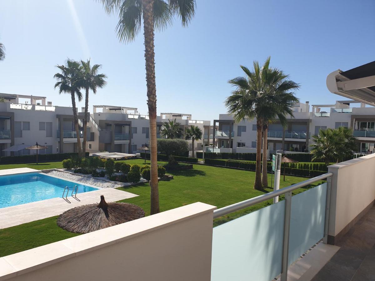 El Mirador Amelie Ground Floor Apartment In Torrevieja Punta Prima Wifi Pool And Close To Beach And Golf Екстериор снимка